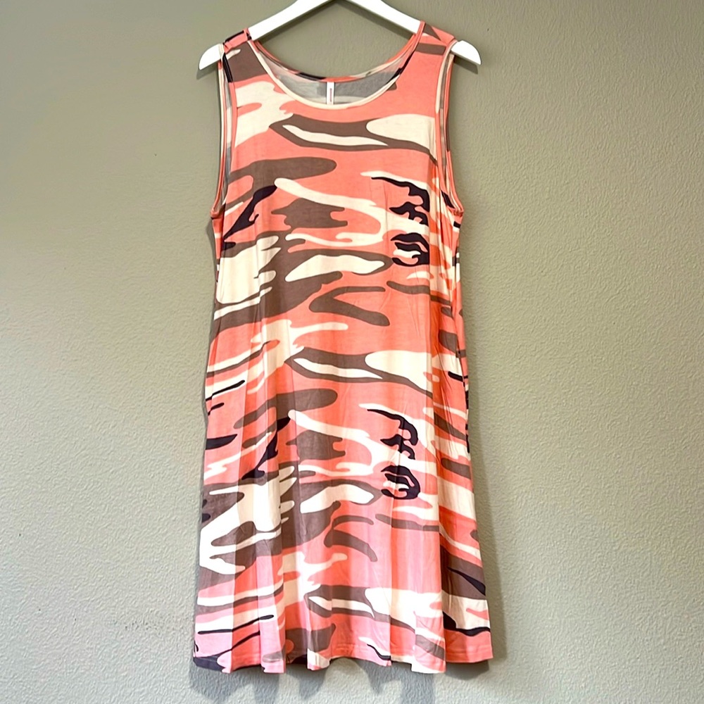NWT BISHUIGE Casual Pink Camo Dress with Pockets!